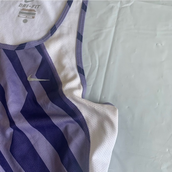 NIKE dri fit running tank-top size small - Picture 4 of 11